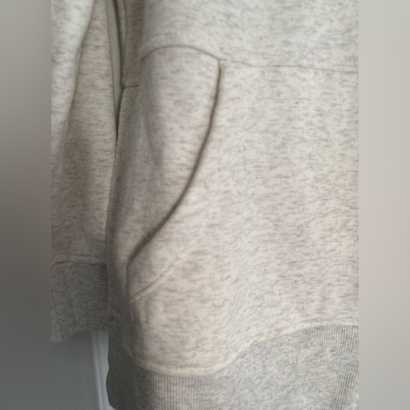 90 Degree Funnel Neck Hoodie. Size L - Picture 4 of 7